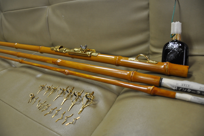 製作途中の竹竿