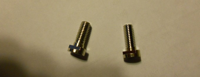 ボルトの新旧比較